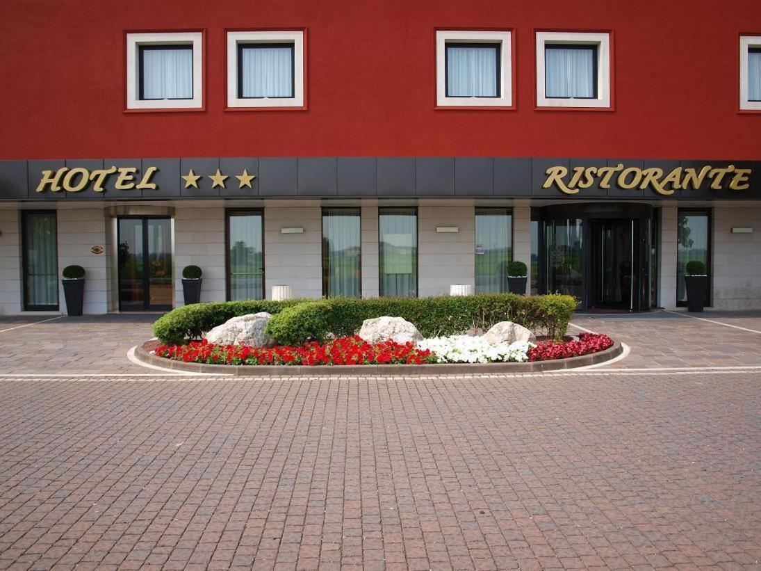 Hotel Ristorante Giada Grumolo delle Abbadesse Bagian luar foto
