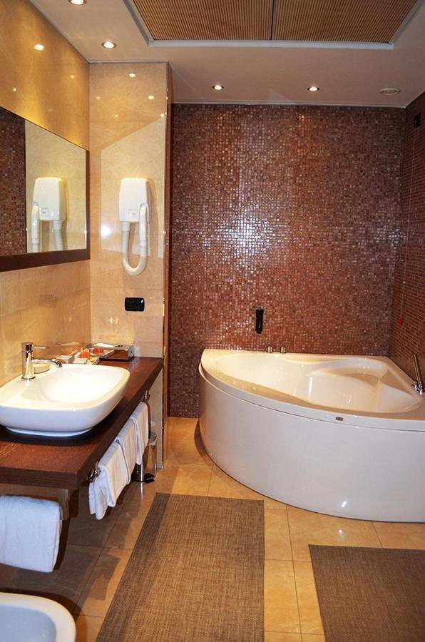 Hotel Ristorante Giada Grumolo delle Abbadesse Bagian luar foto
